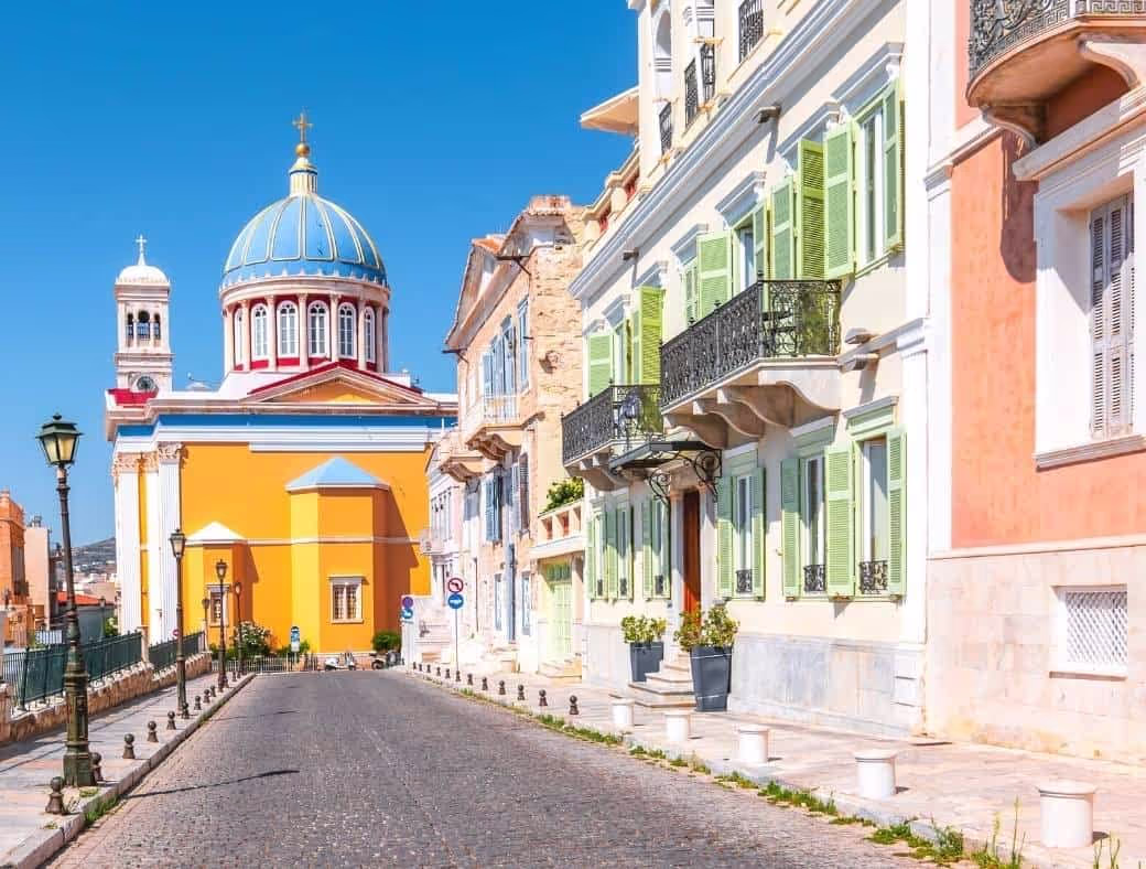 3 Reasons Why Syros is THE Place to be this Spring